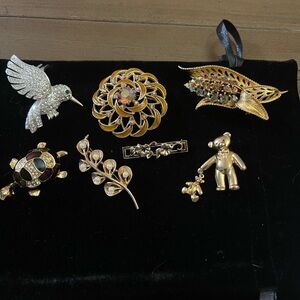 Vintage Brooches Estate Sale Lot - 7